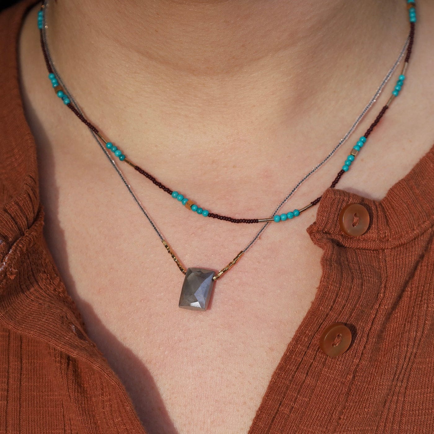 NKL-GF Dark Brown Seed Beads With Turquoise Necklace