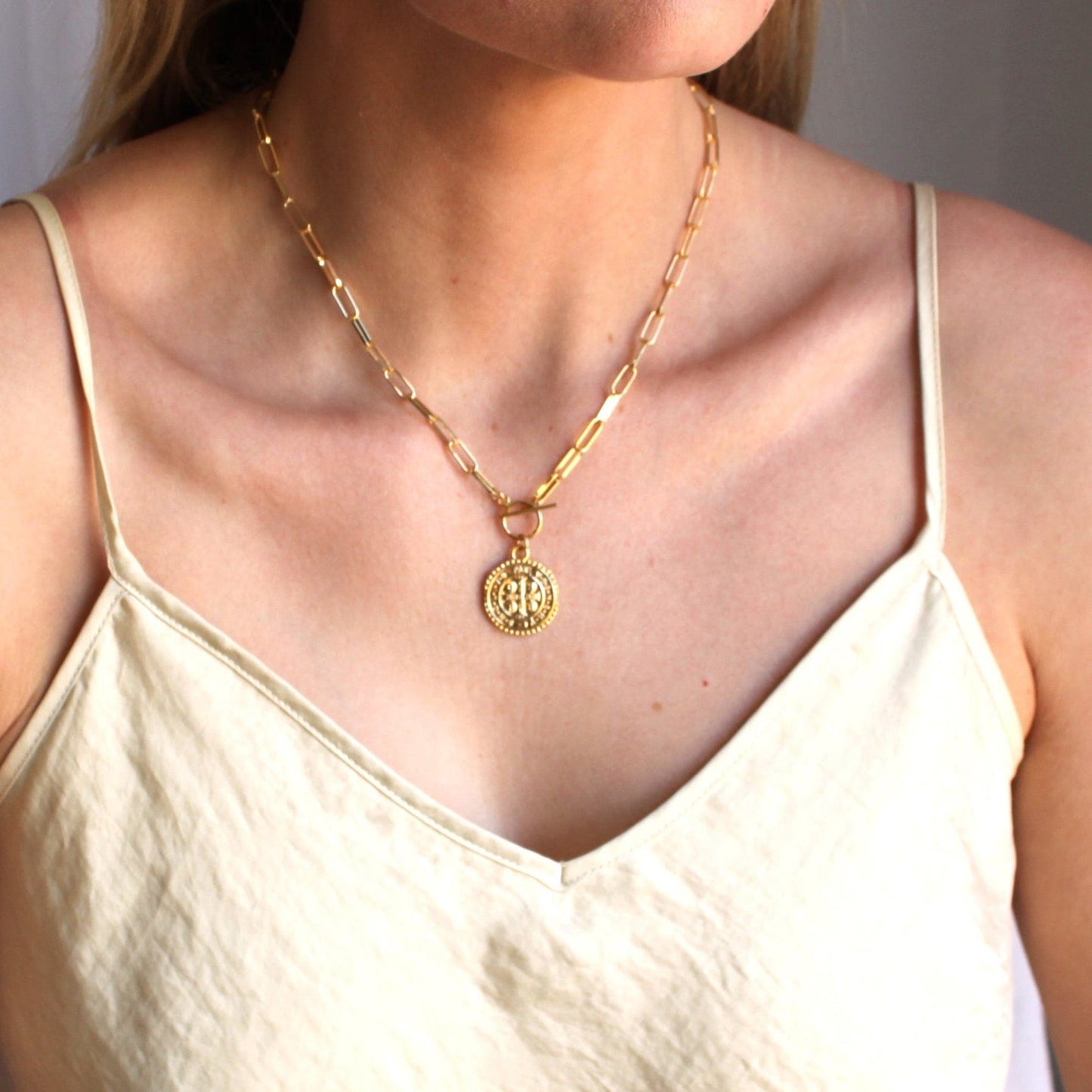 NKL-GF Gold Coin Toggle Necklace