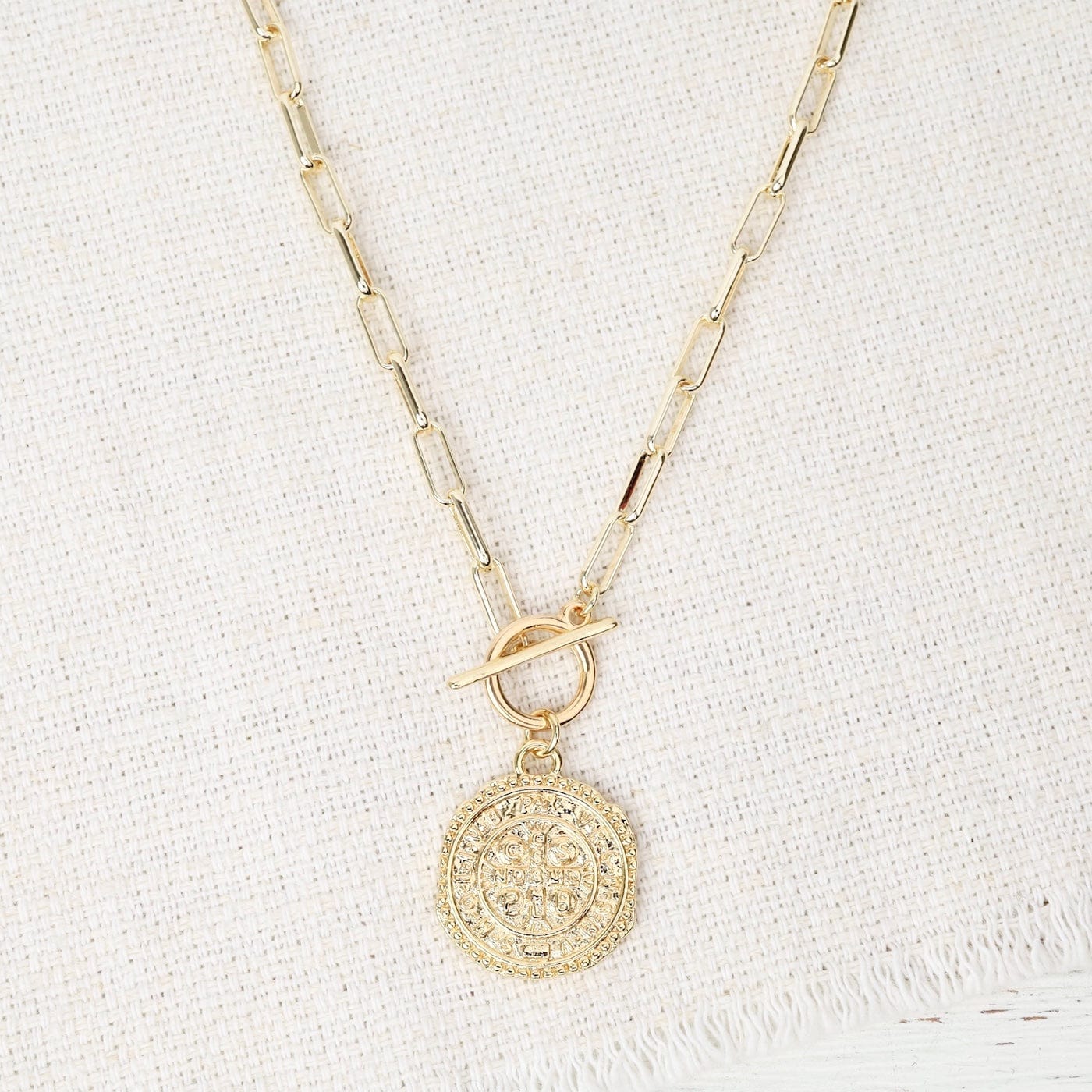 NKL-GF Gold Coin Toggle Necklace
