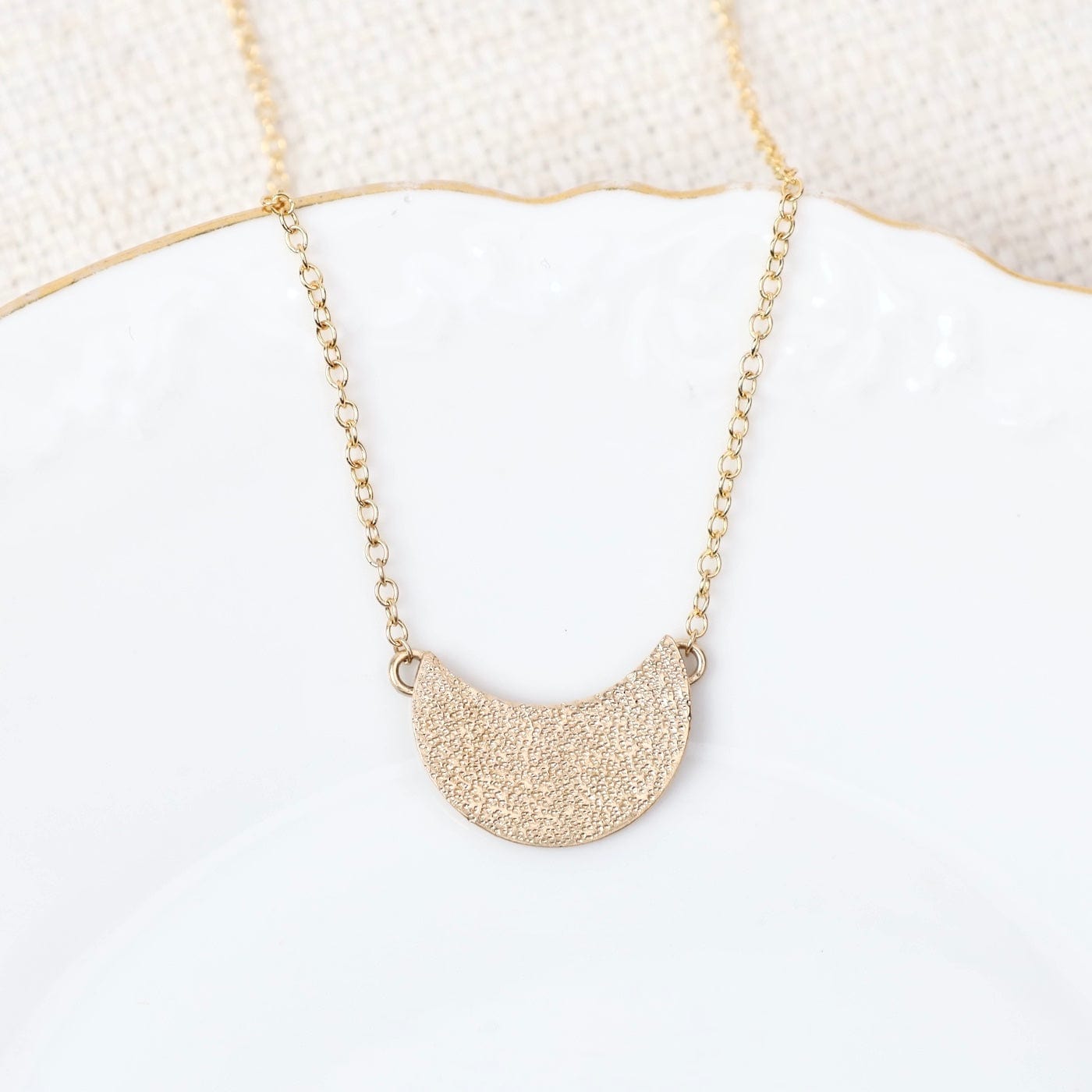 NKL-GF Gold Dappled Crescent Moon Pendant