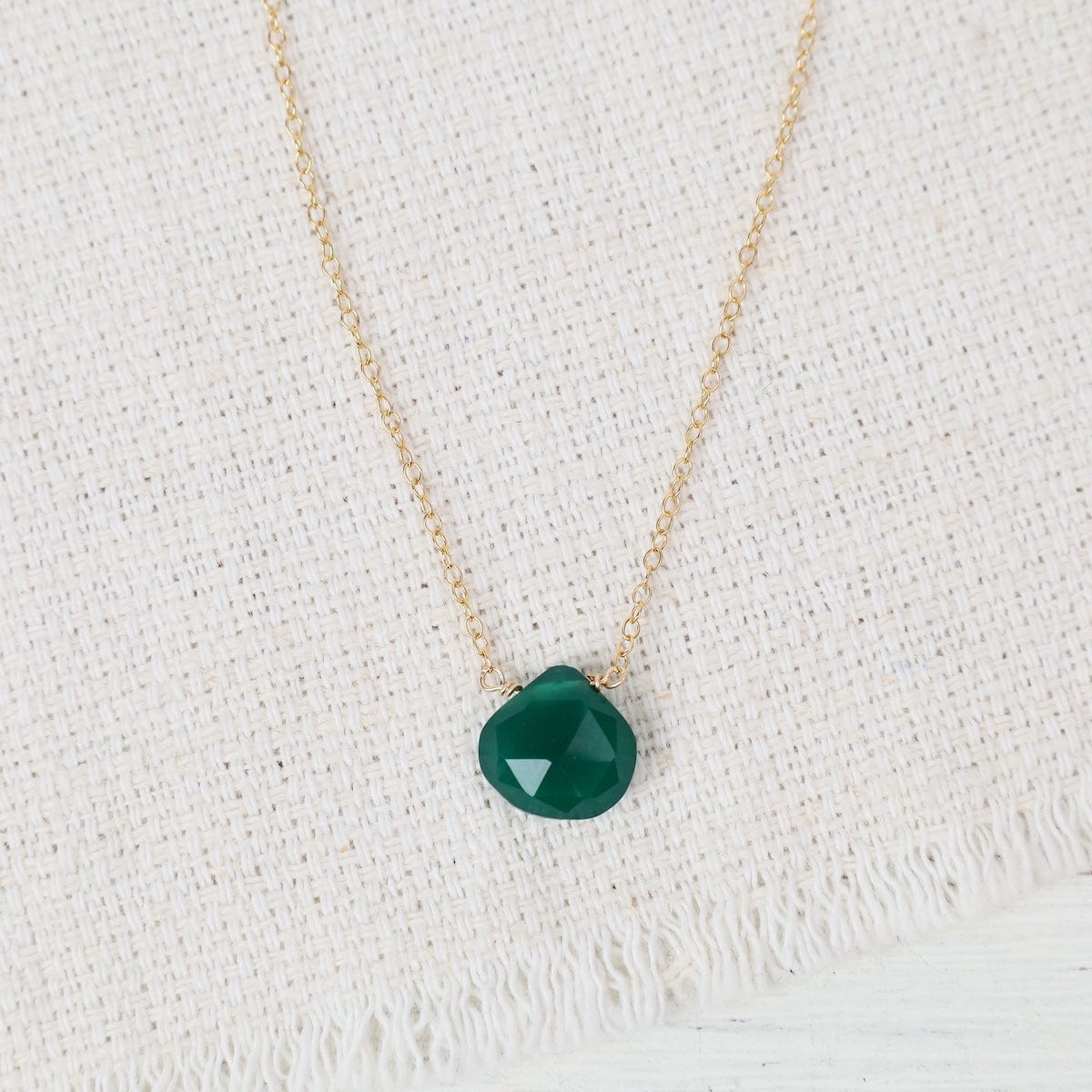 NKL-GF Gold Filled Chain with Single Green Chalcedony Brio Necklace