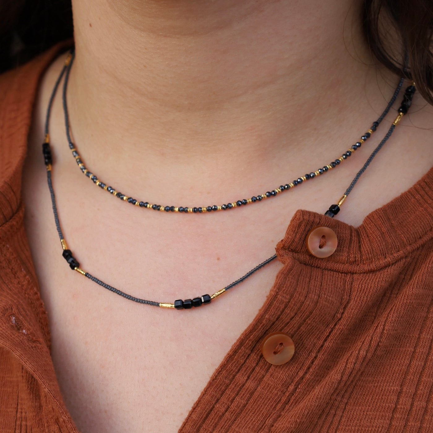 NKL-GF Grey Seed Beads With Gold Vermeil & Black Spinel Block Bead Necklace