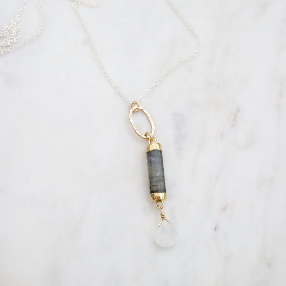 
                      
                        NKL-GF Labradorite Barrel Pendant
                      
                    