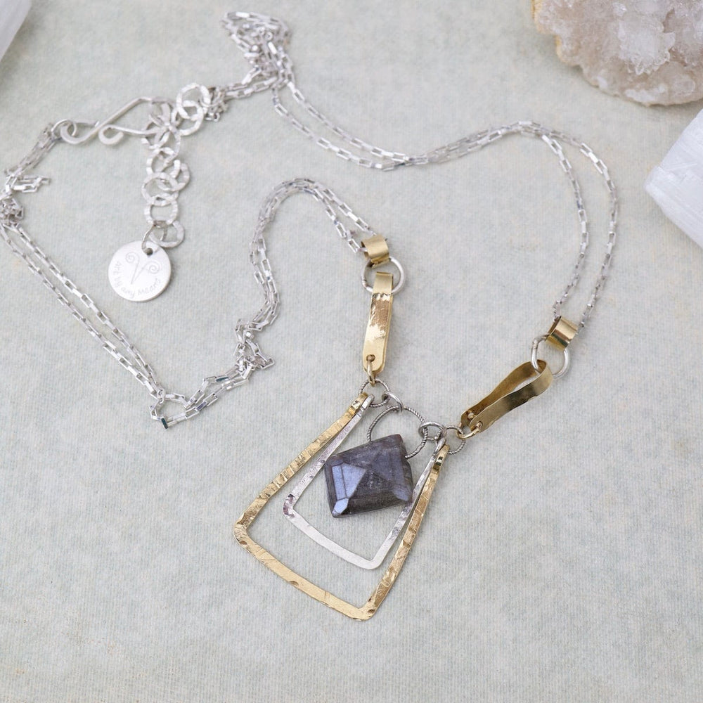 
                  
                    NKL-GF Labradorite Stirrup Necklace
                  
                