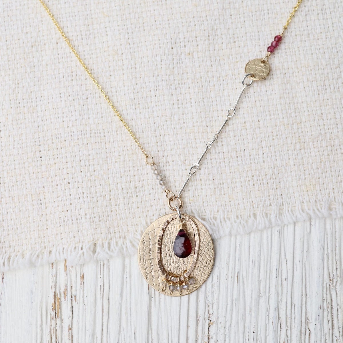 NKL-GF Layered Disk Garnet & Labradorite Necklace