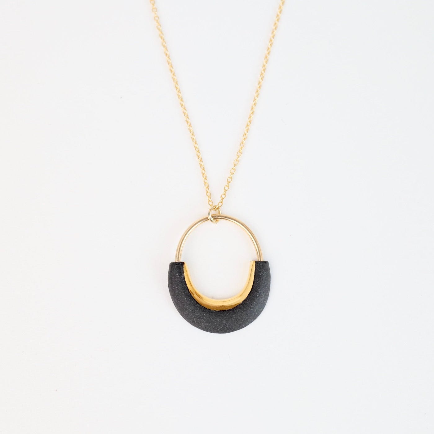 NKL-GF Matte Black Eden Round Nekclace