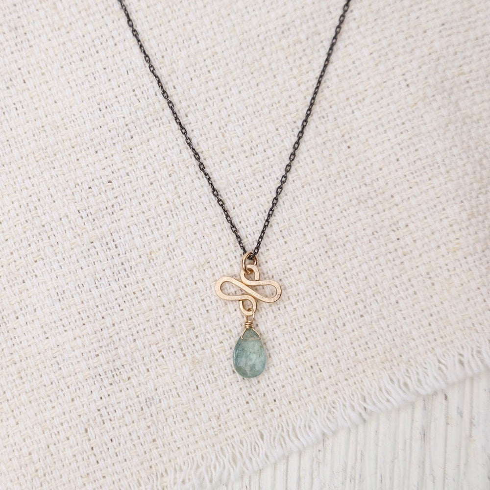 
                      
                        NKL-GF Mini Serpent Moss Aqua Necklace
                      
                    