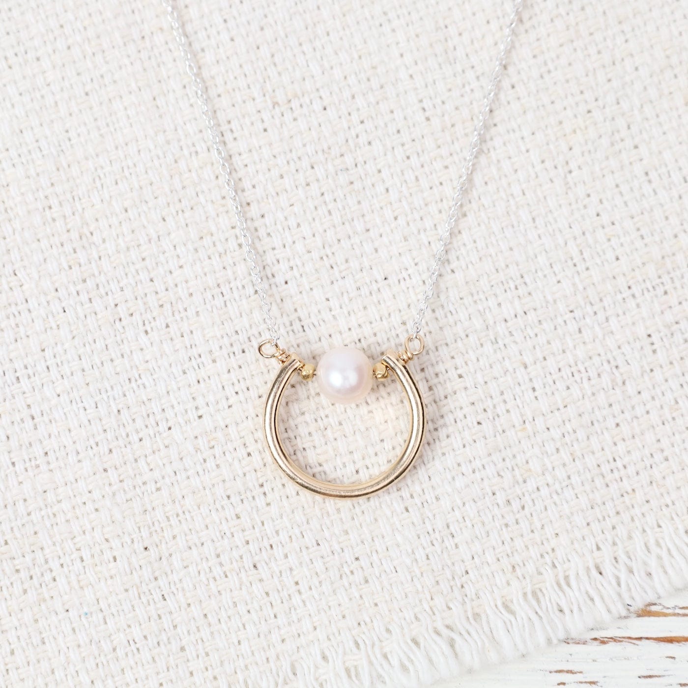 NKL-GF Pearl in U Pendant