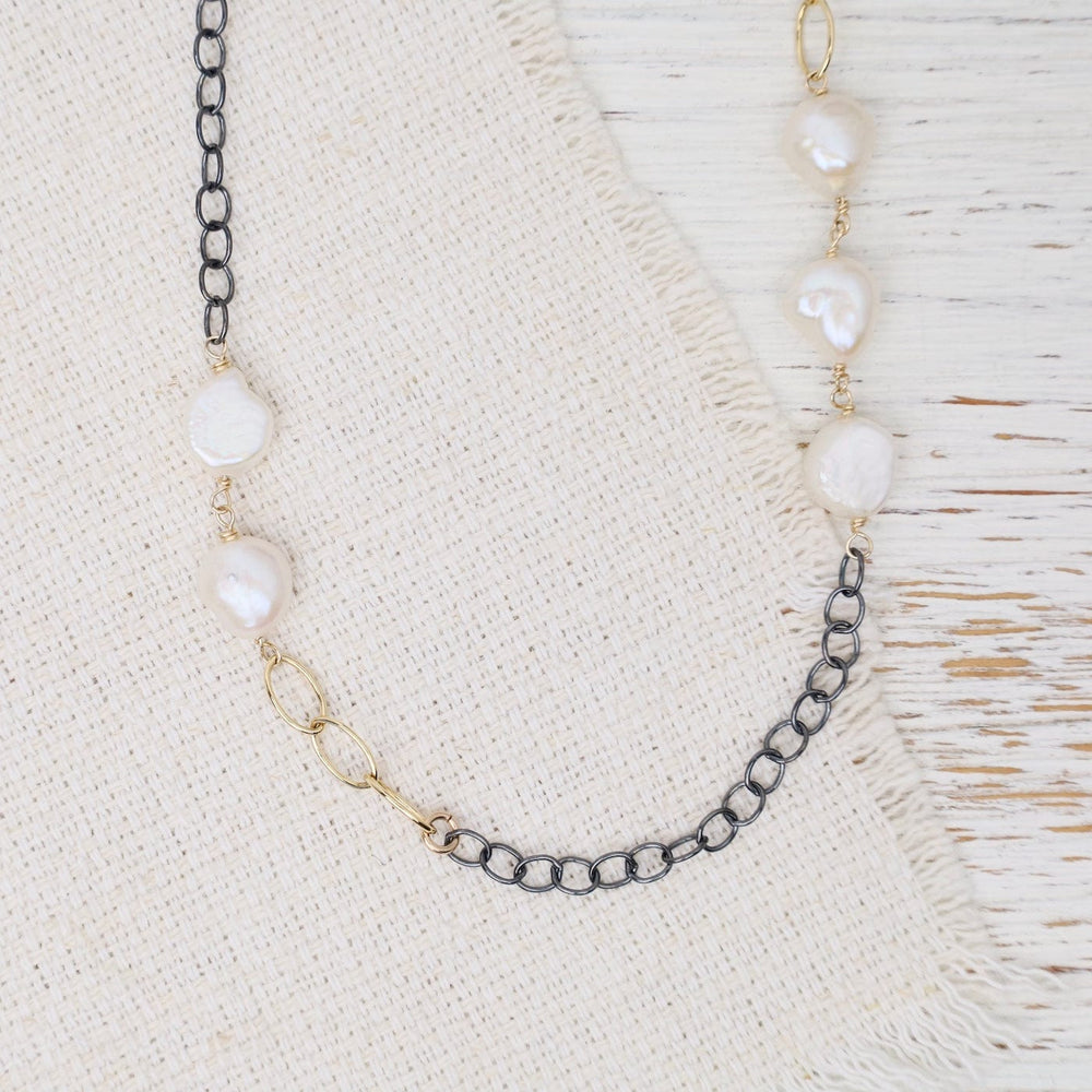 
                  
                    NKL-GF Pearl, oxidized sterling silver chain, gold fill c
                  
                