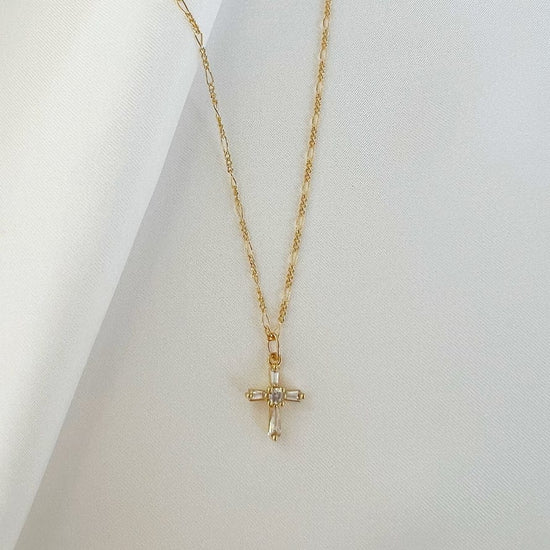 NKL-GF Petite Cz Cross Pendant Necklace Gold Filled