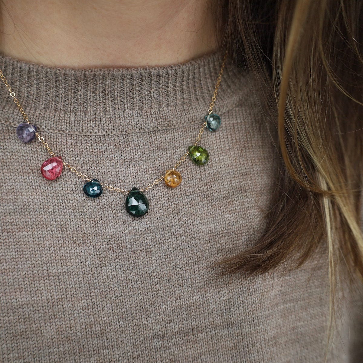 NKL-GF Seven Stone Drops Multi Color Necklace