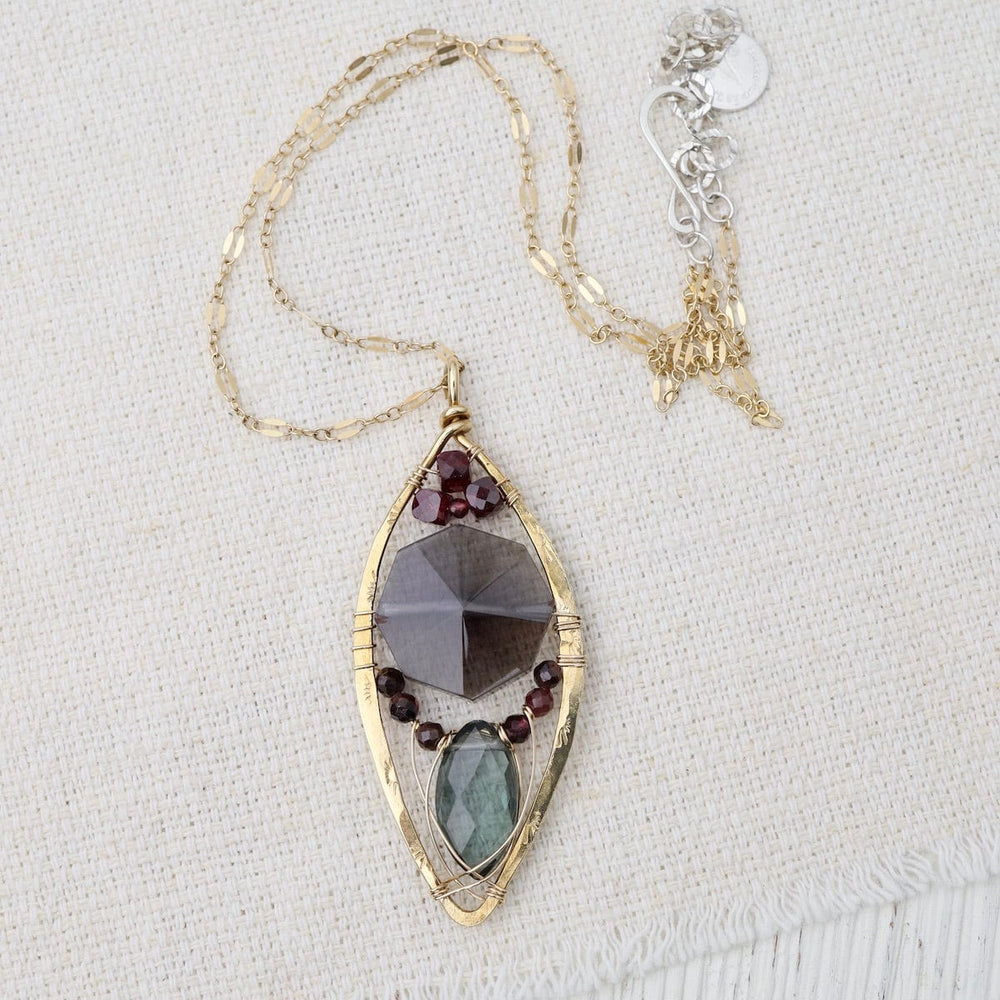 
                  
                    NKL-GF Smokey Quartz Keyhole Necklace
                  
                