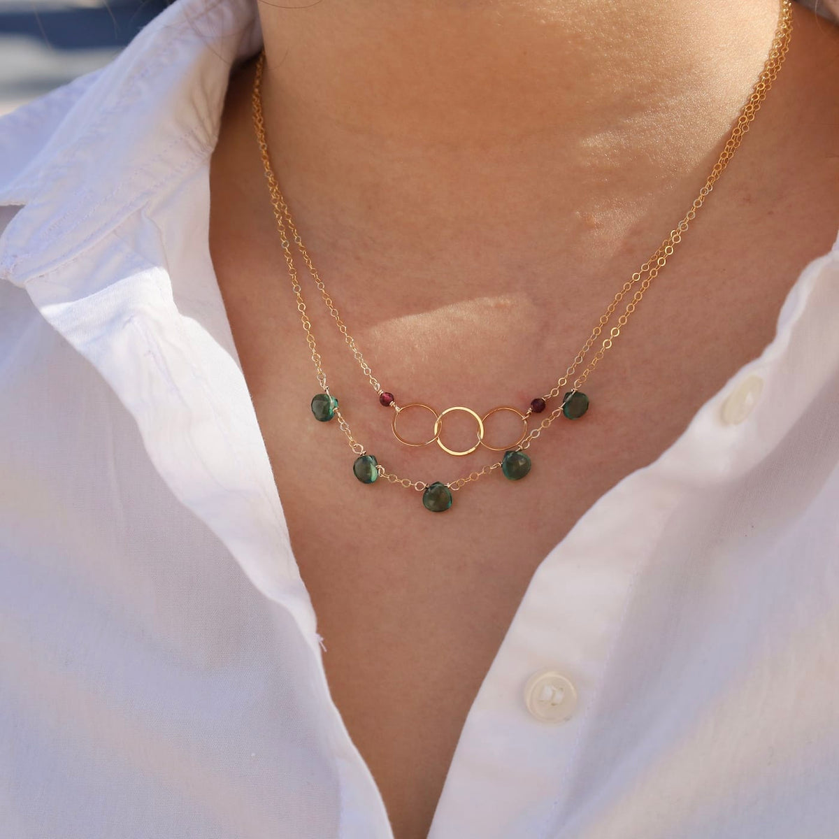 NKL-GF Three Circle Link Necklace Garnet