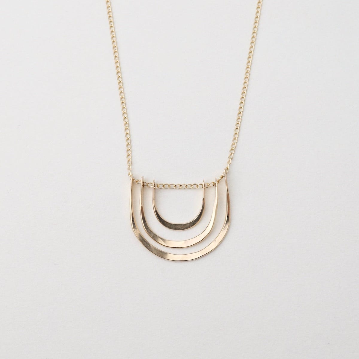 NKL-GF Triple Arc Necklace Gold