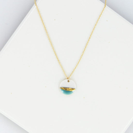 Load image into Gallery viewer, NKL-GF Turquoise Gold Striped Circle Necklace
