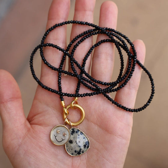 The Sacred Heart Black Spinel Necklace - Silver – REGALROSE