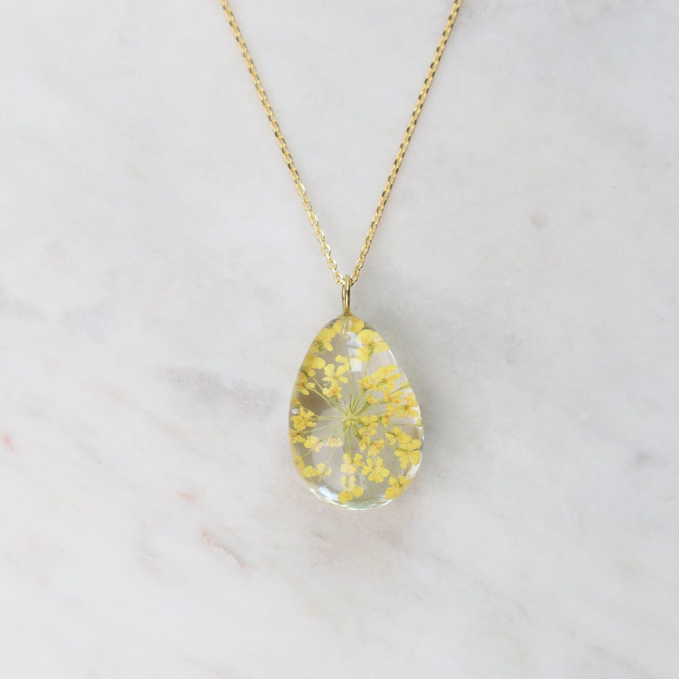 Load image into Gallery viewer, NKL-GPL Botanical Dew Drop Yellow Queen Anne Lace Necklace
