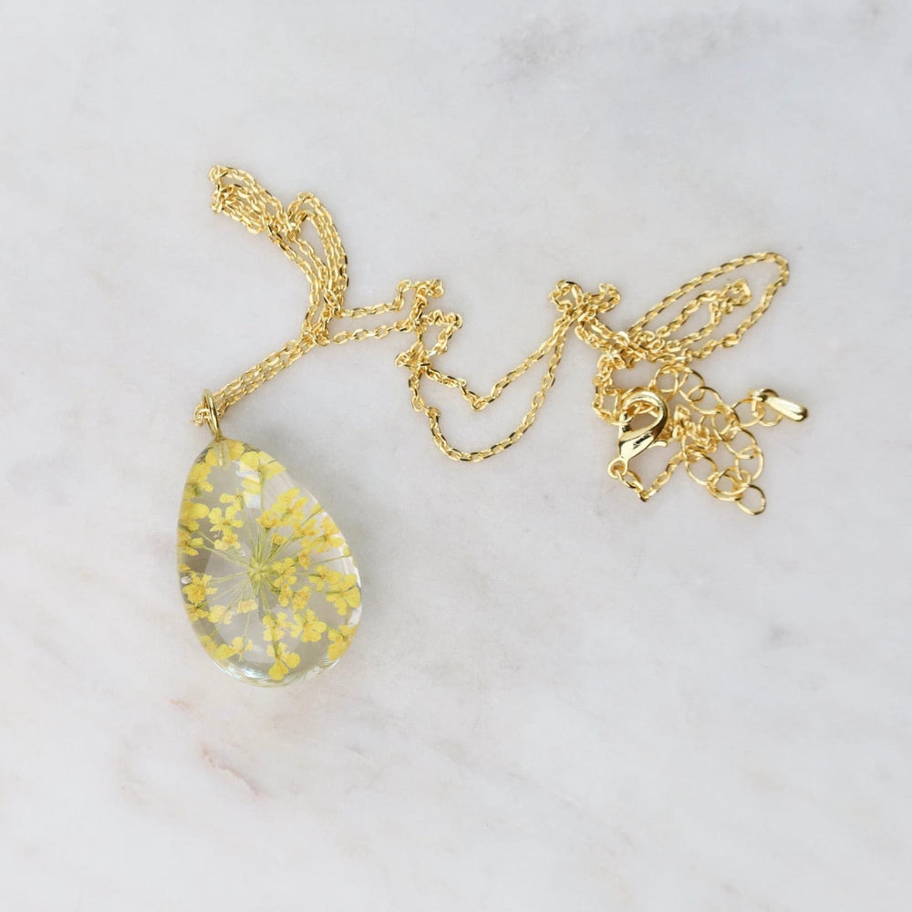 
                  
                    NKL-GPL Botanical Dew Drop Yellow Queen Anne Lace Necklace
                  
                