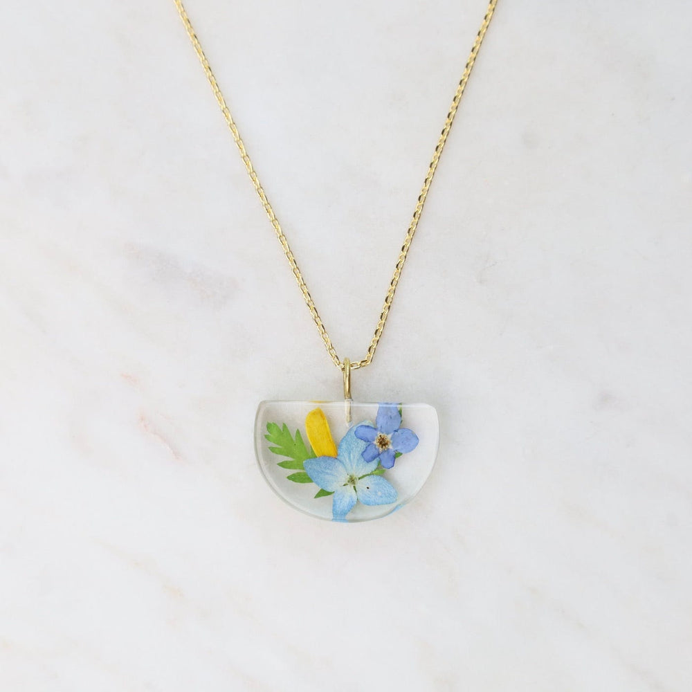 NKL-GPL Botanical Half Moon Mixed Flower Necklace