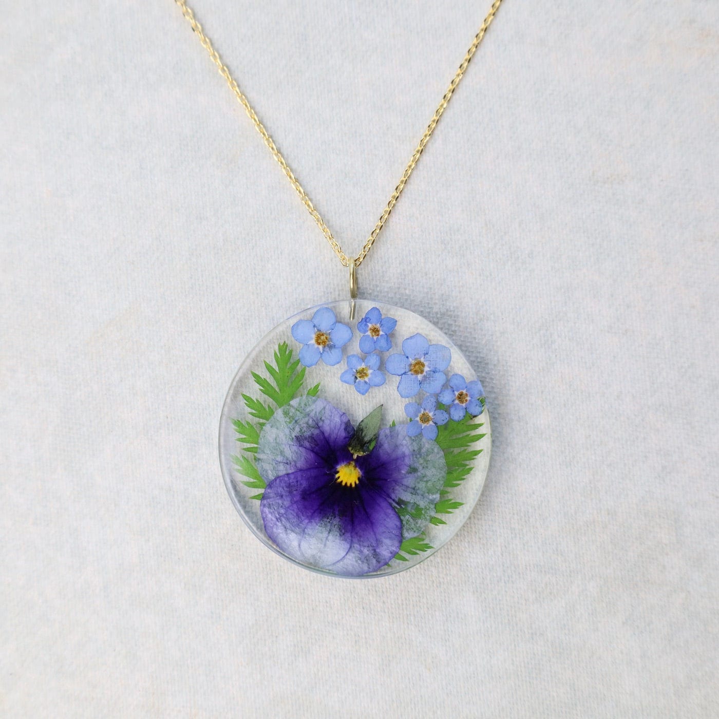 NKL-GPL Botanical Large Full Moon Mixed Flower Necklace