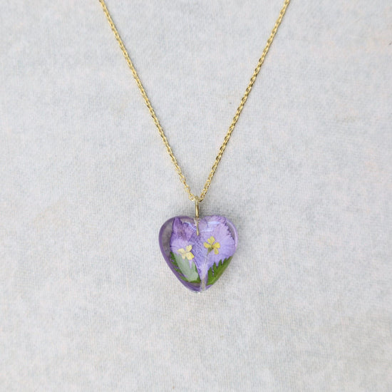 Tiny Heart Necklace | Simple & Dainty