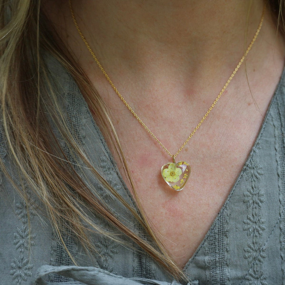 
                  
                    NKL-GPL Botanical Mini Heart Necklace - Yellow Corn Poppy Gladiolus August Birthday
                  
                