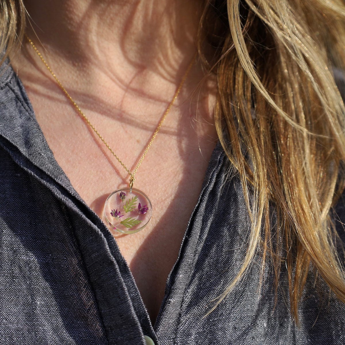 NKL-GPL Botanical Small February Birthday Full Moon Pendant