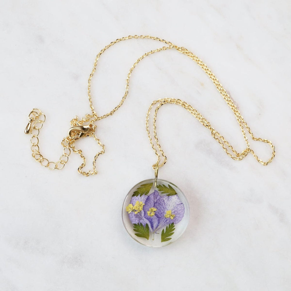 
                  
                    NKL-GPL Botanical Small July Birthday Full Moon Pendant
                  
                