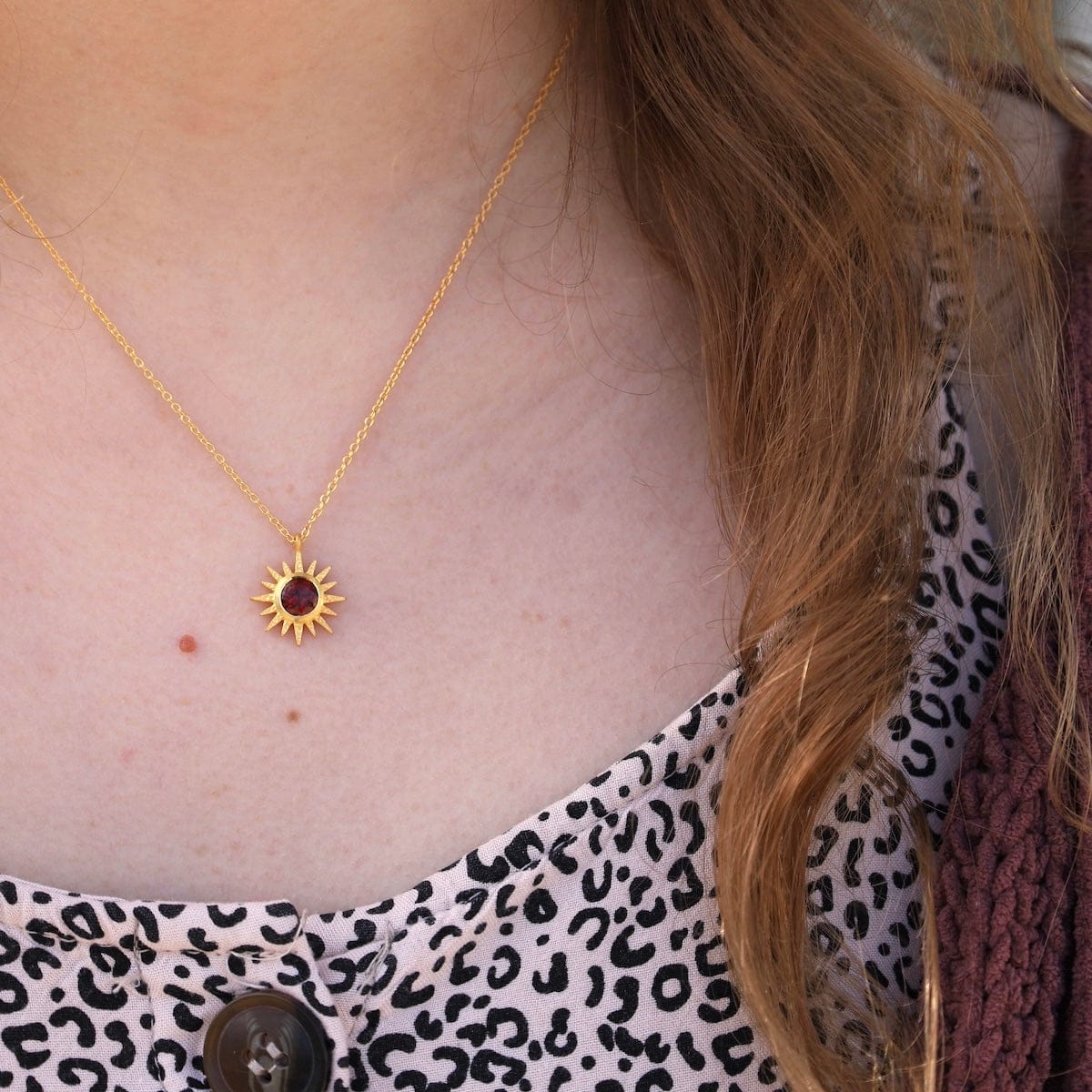 NKL-GPL *Garnet Star Pendant Necklace