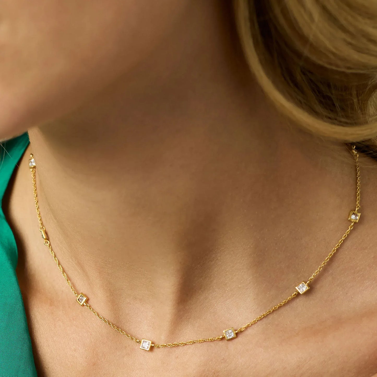 NKL-GPL Gold Jolie Delicate Station Necklace