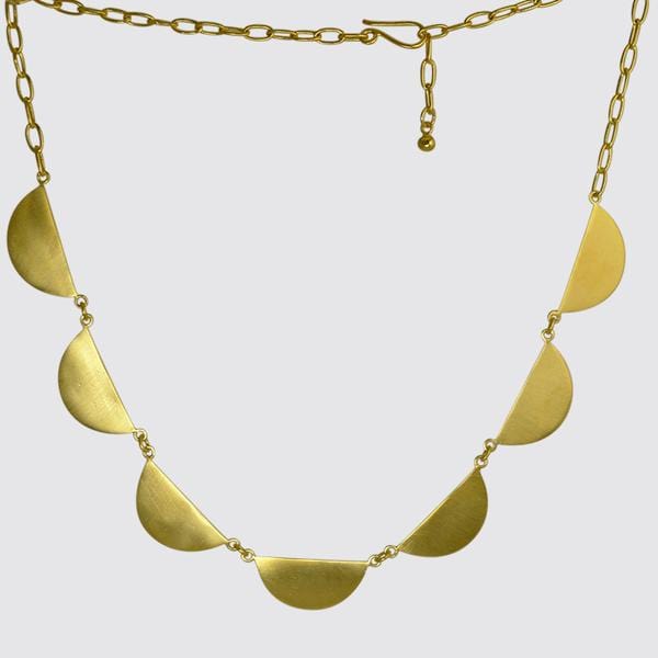 
                      
                        NKL-GPL Gold Plated Brass Scalloped Chain Necklace
                      
                    