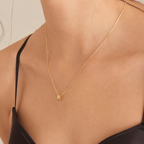 NKL-GPL Gold Smooth Twist Pendant Necklace