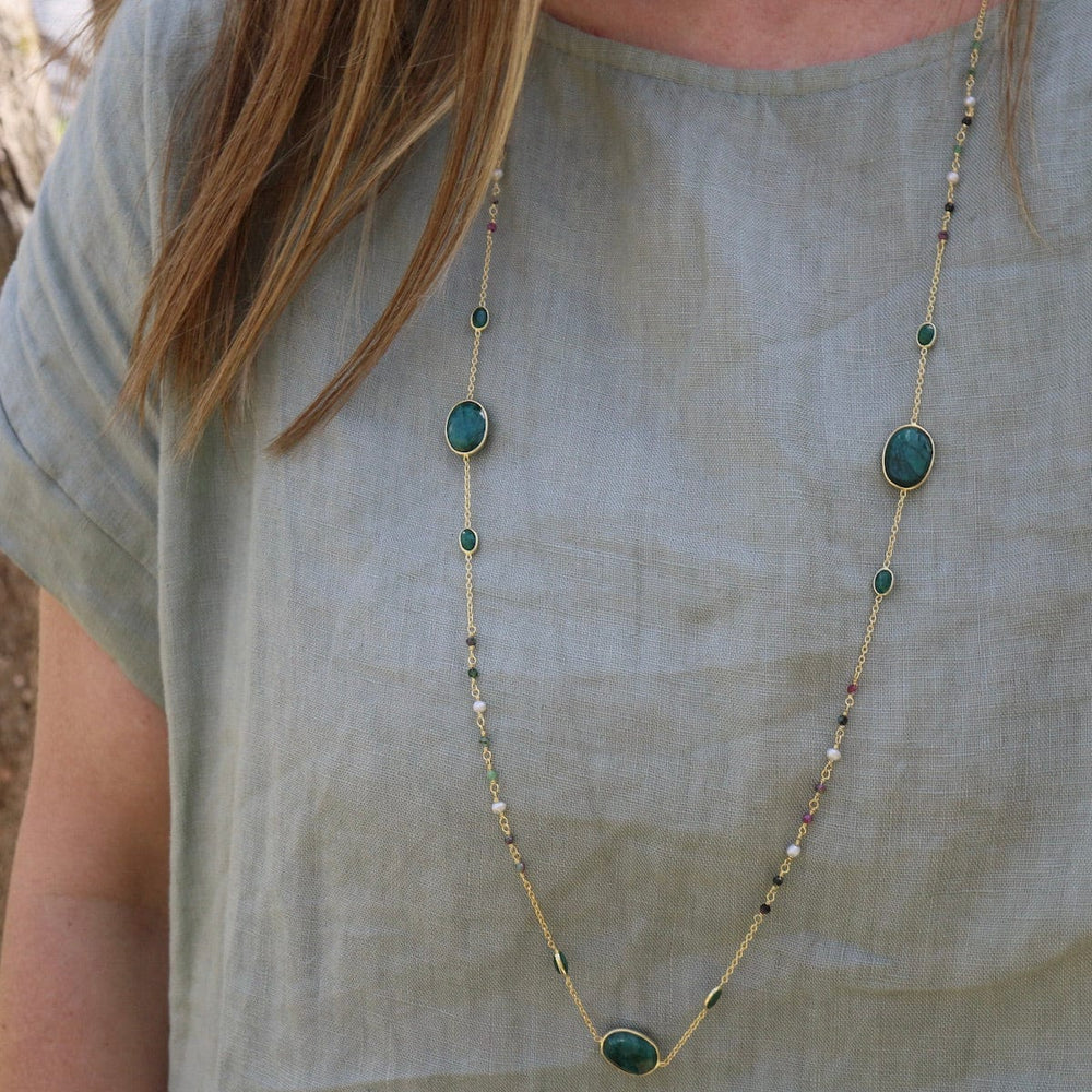 
                      
                        NKL-GPL Green Gemstone & Pearl Long Necklace
                      
                    