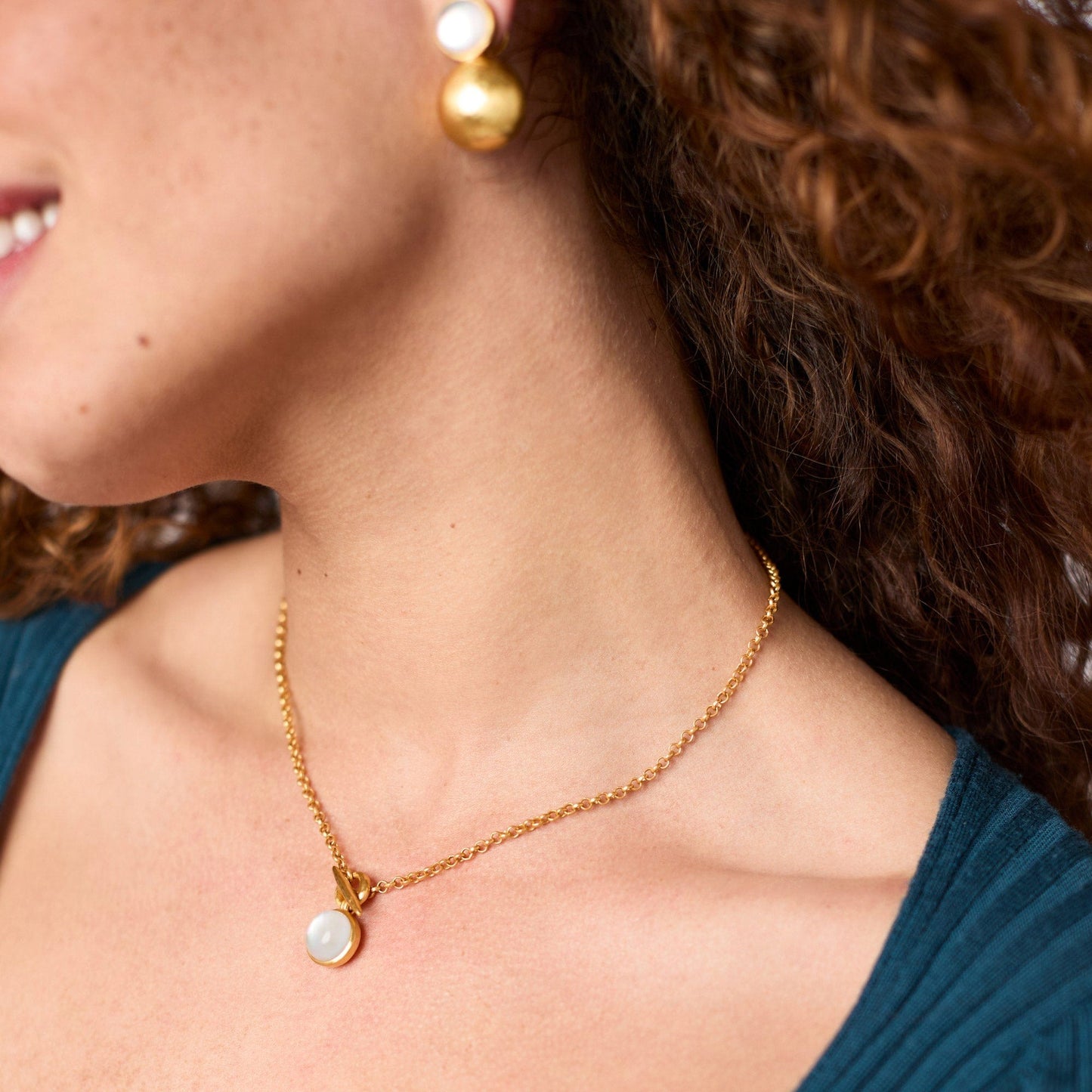 NKL-GPL Iridescent Palmetto Green Solara Solitaire Necklace