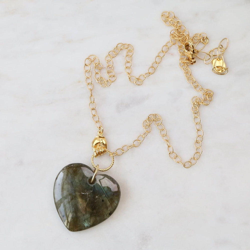 
                  
                    NKL-GPL Labradorite Heart In Hand Necklace
                  
                