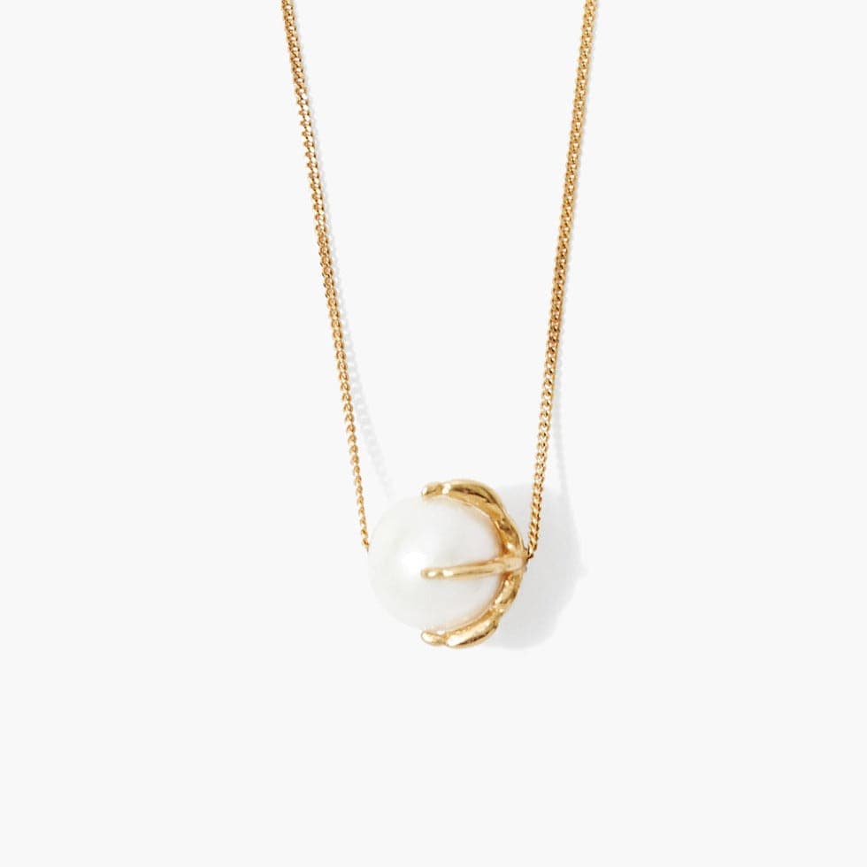 
                      
                        NKL-GPL Large Lark Necklace White Pearl
                      
                    