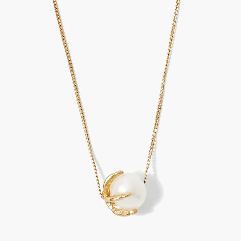 
                      
                        NKL-GPL Lark Necklace White Pearl
                      
                    