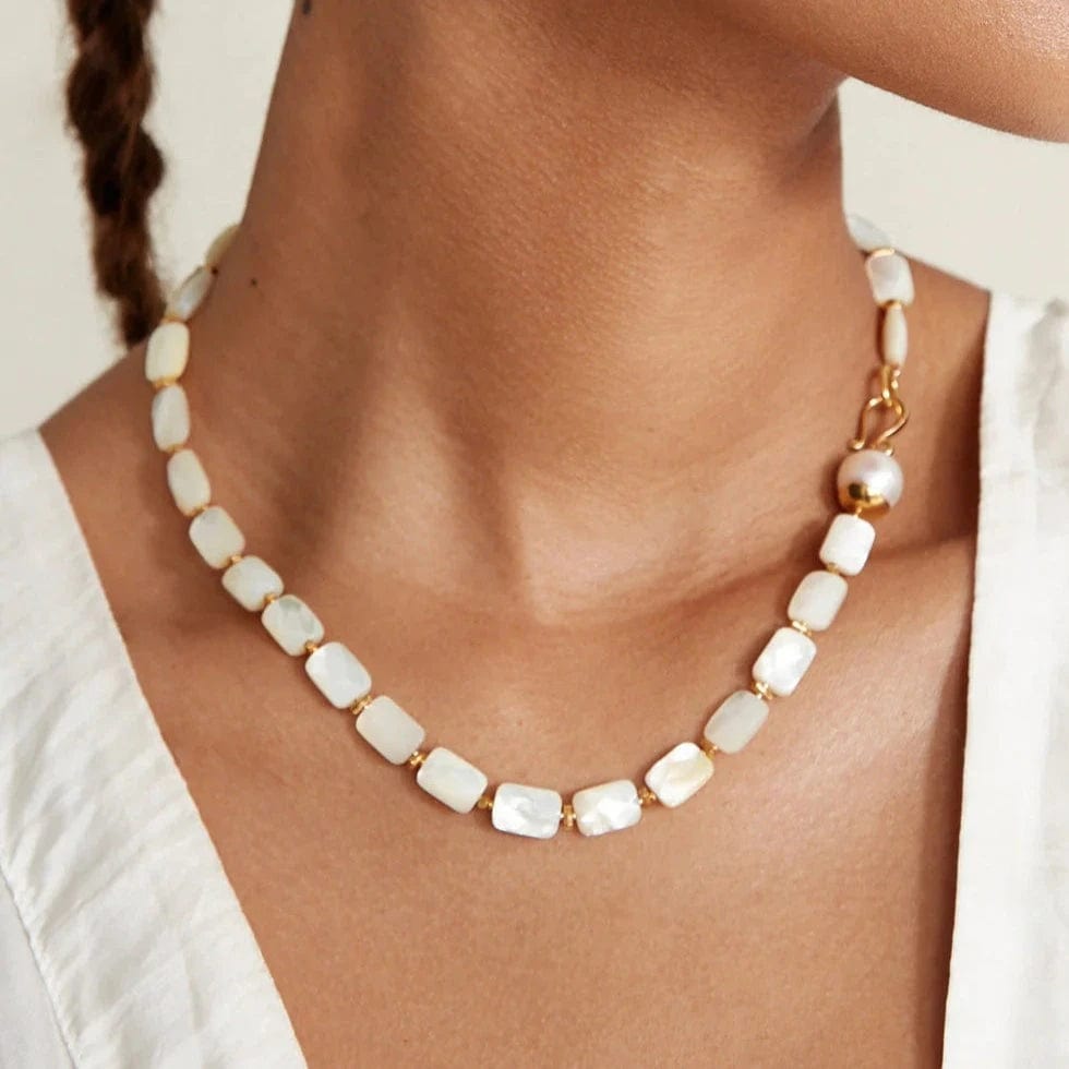 NKL-GPL Luz Necklace White Mop