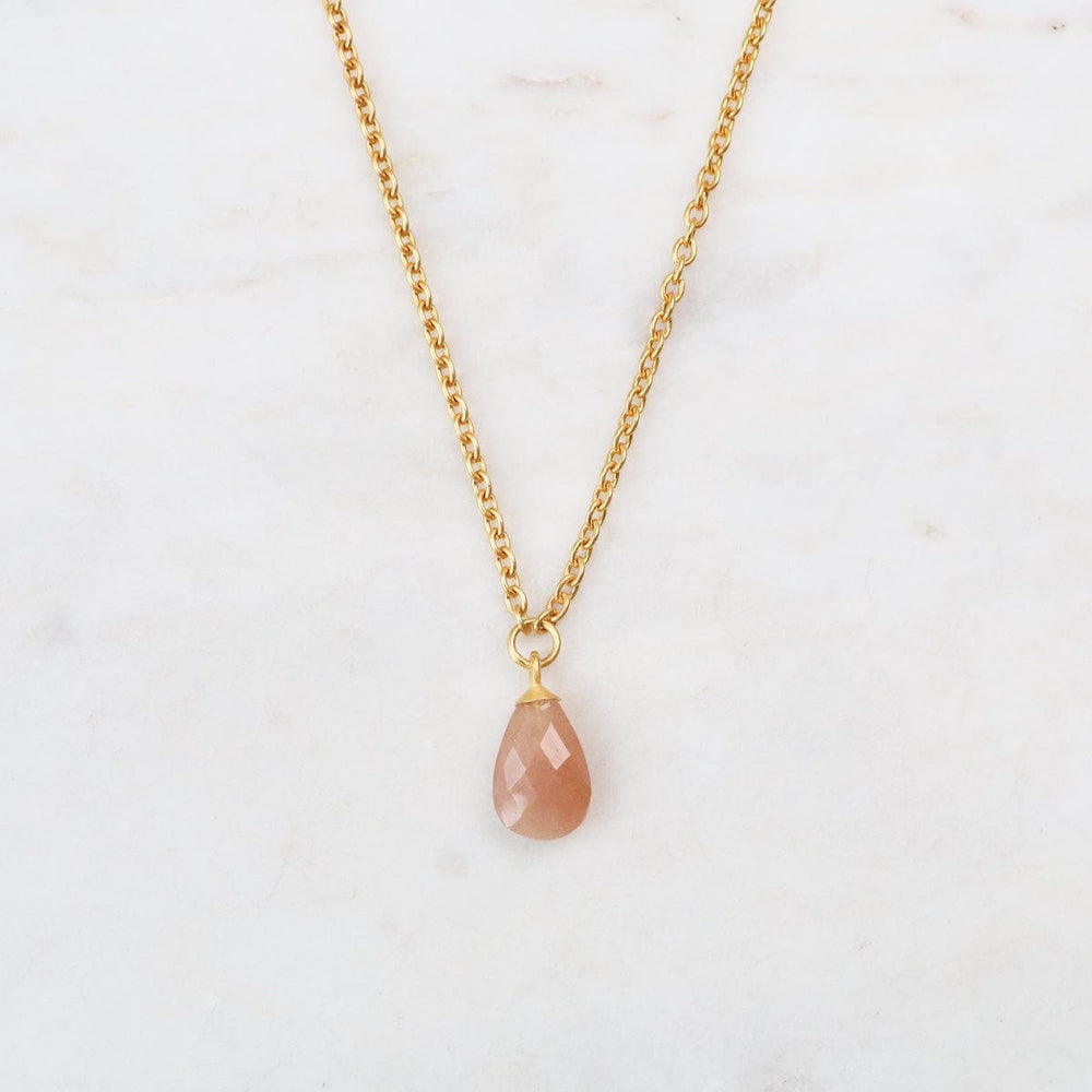 
                      
                        NKL-GPL Peach Moonstone 17" Pendant
                      
                    