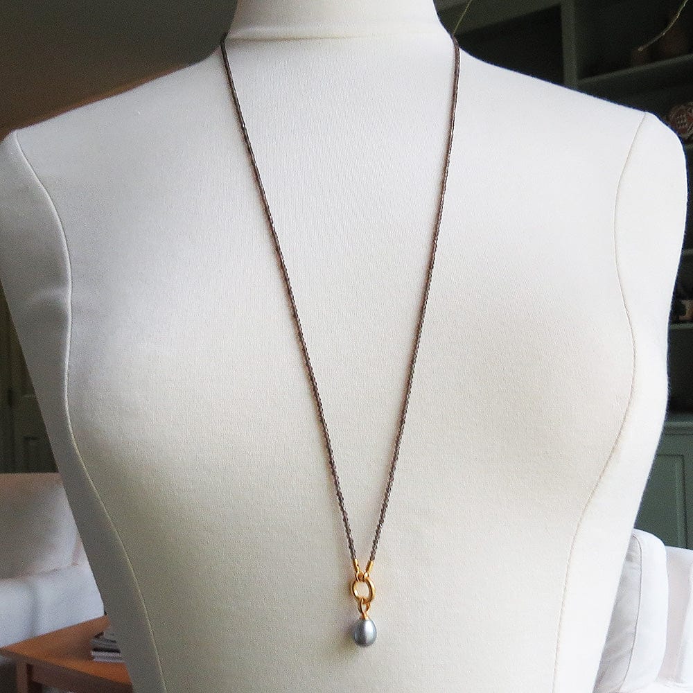 
                  
                    NKL-GPL SMOKY QUARTZ GREY PEARL NECKLACE
                  
                