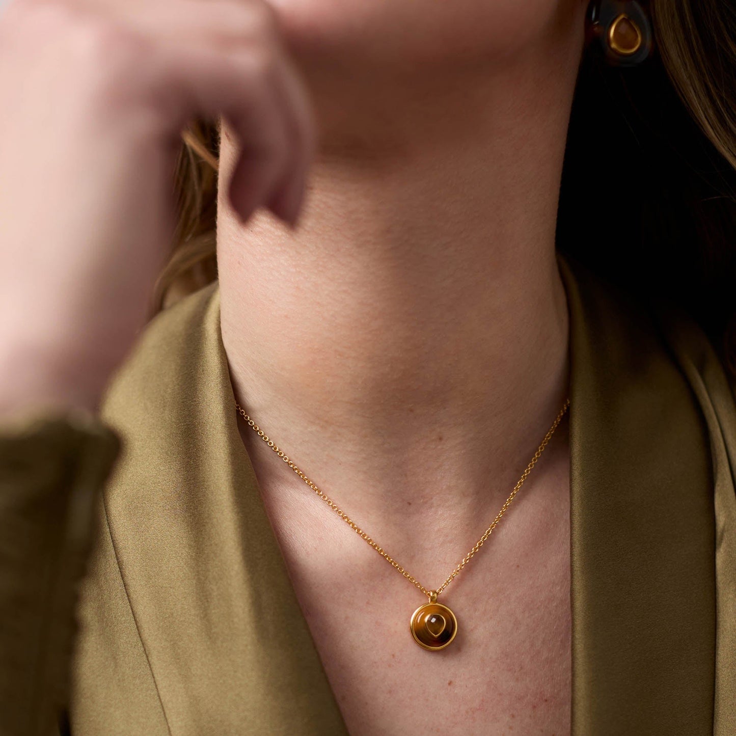 NKL-GPL Tortoiseshell Carnaby Delicate Necklace