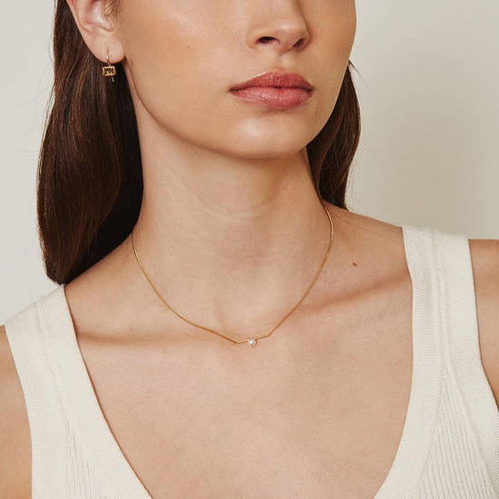 NKL-GPL White Pearl Bar Pendant Necklace