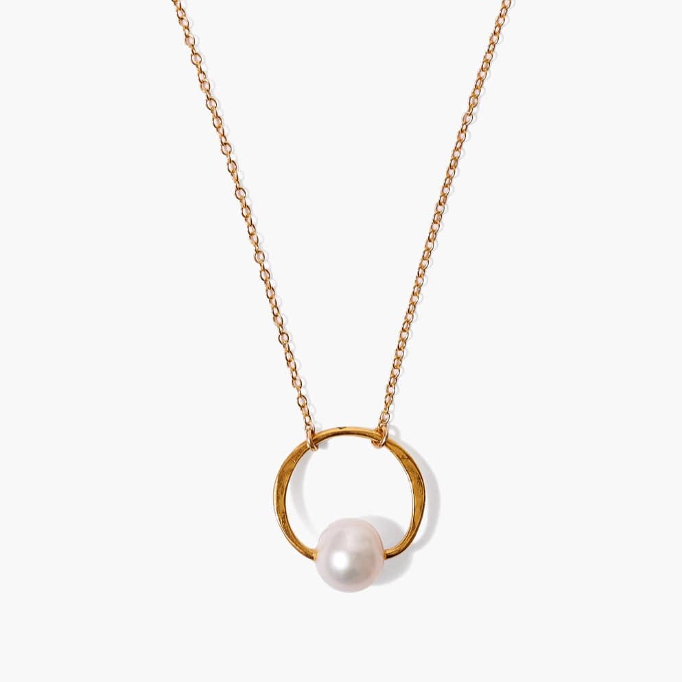 NKL-GPL White Pearl Globe Pendant Necklace