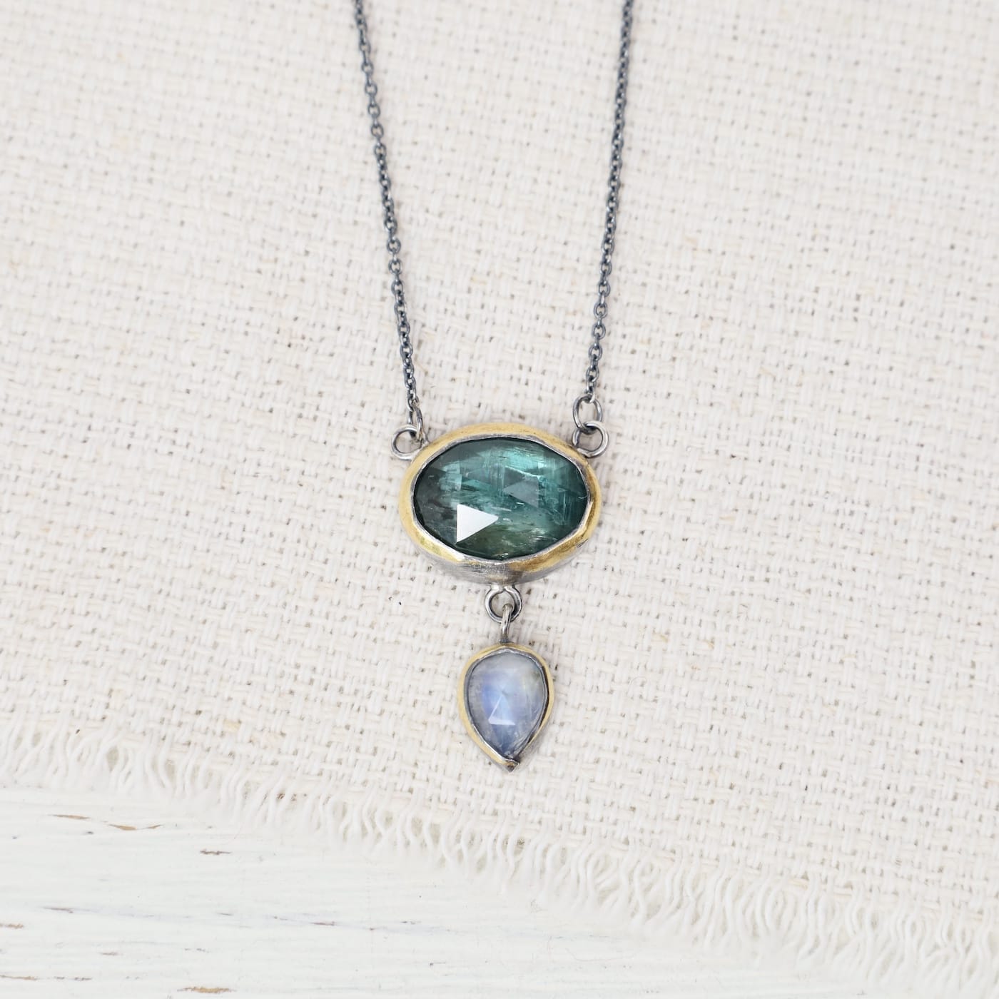 NKL Green Kyanite & Labradorite Drop Crescent Rim Drop Necklace