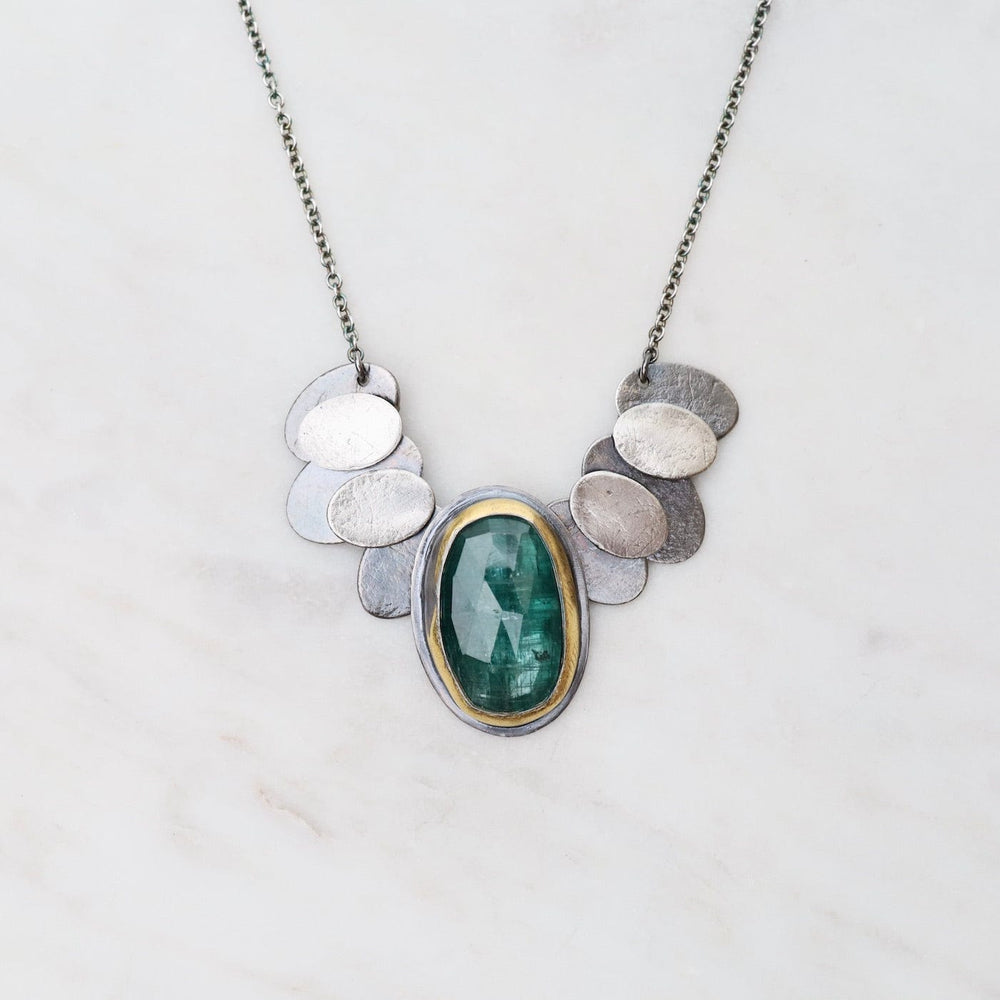 
                      
                        NKL Green Kyanite Oval Pivot Necklace
                      
                    