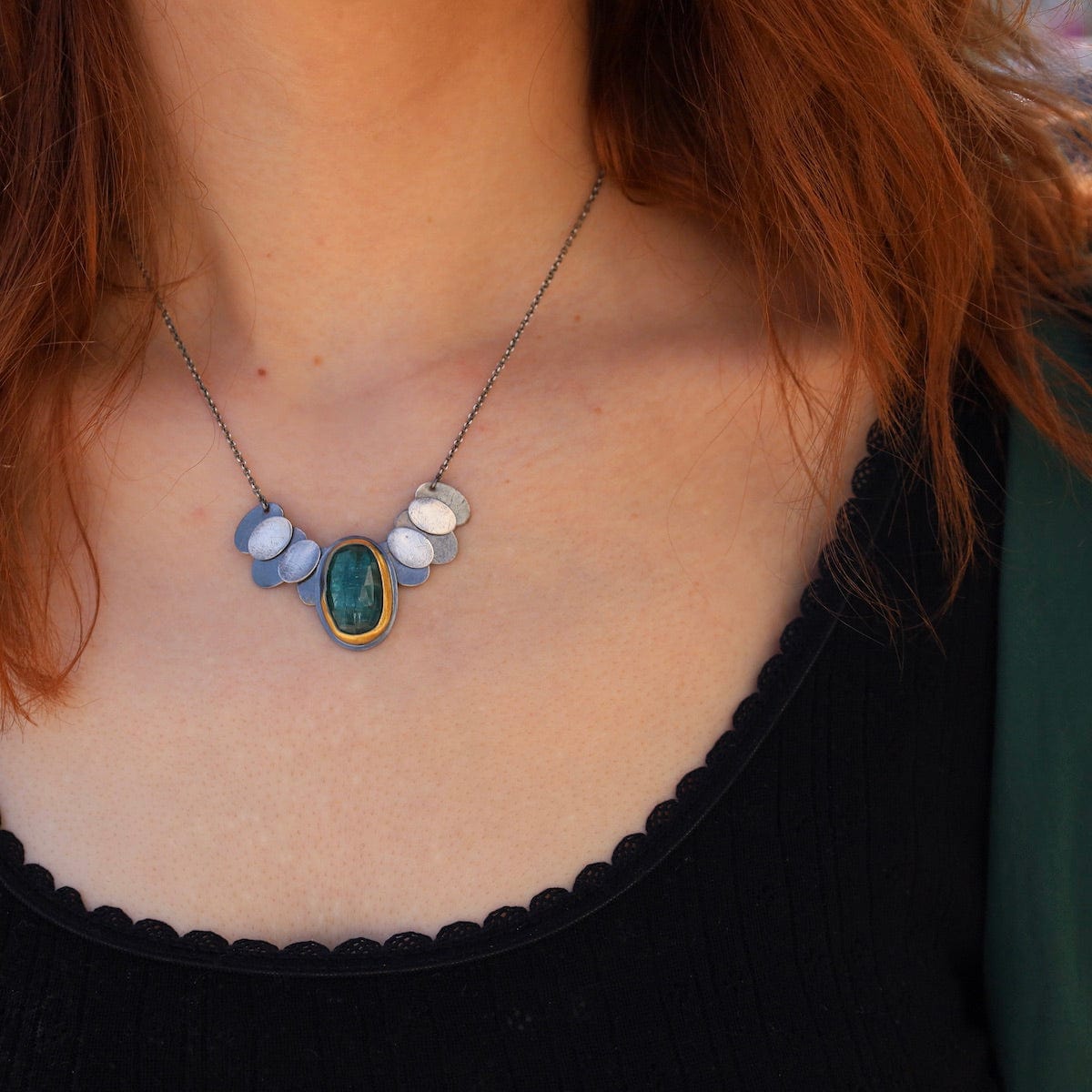 NKL Green Kyanite Oval Pivot Necklace