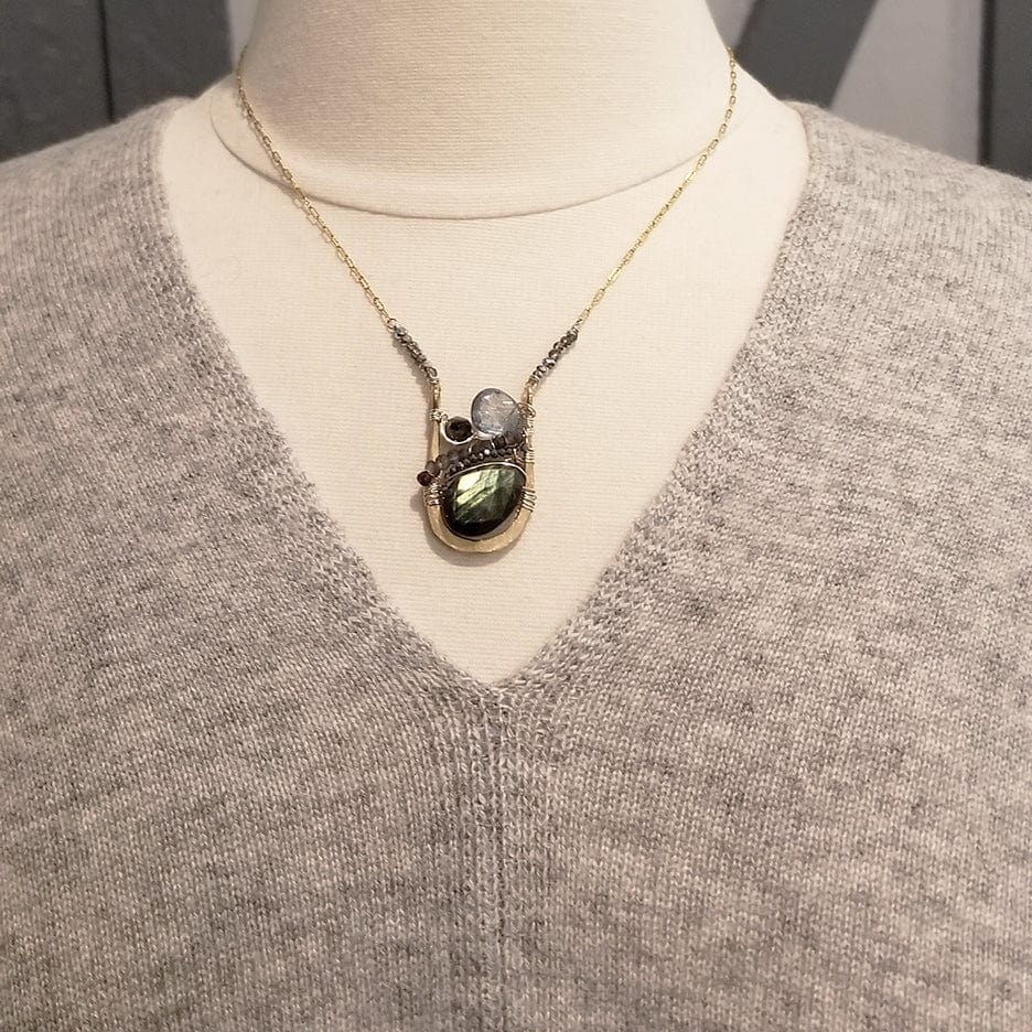 
                  
                    NKL GREEN LABRADORITE AND BLUE QUARTZ DROP NECKLACE
                  
                