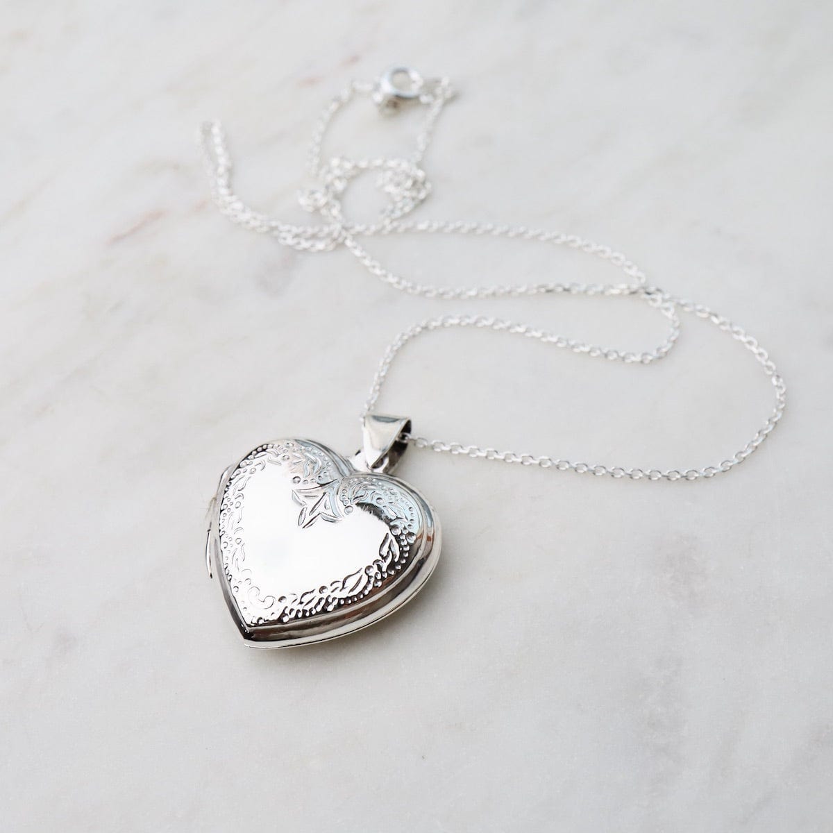 NKL Heart Locket Necklace with Edge Details