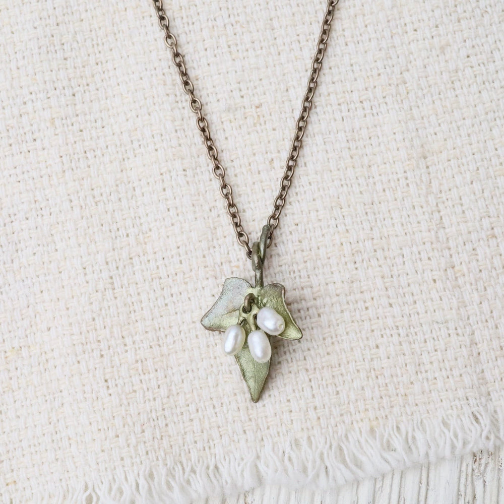 
                      
                        NKL Ivy Dainty Necklace
                      
                    