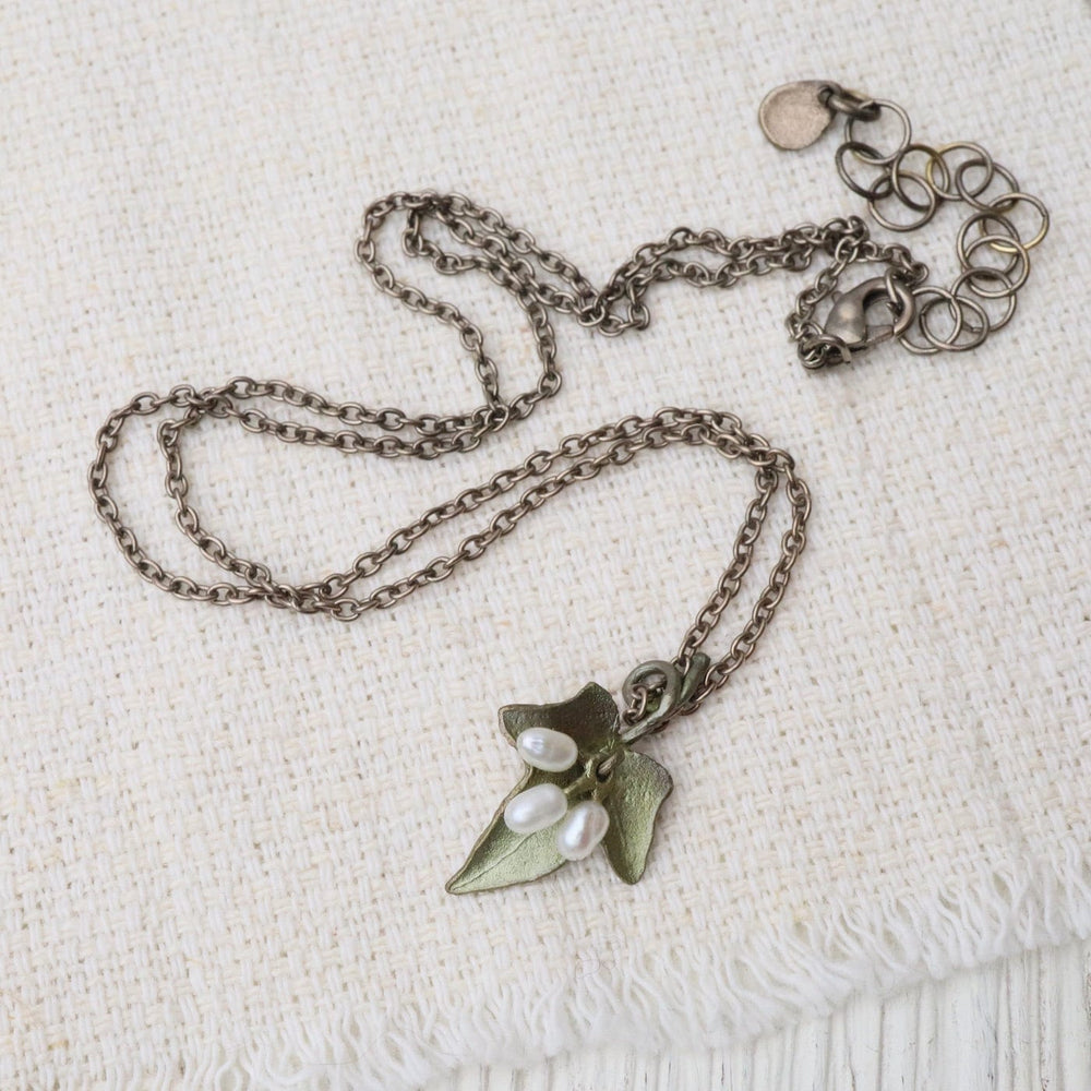 
                      
                        NKL Ivy Dainty Necklace
                      
                    